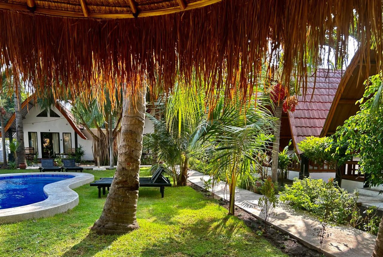 Gili Land Hotel กิลิไอร์ ภายนอก รูปภาพ